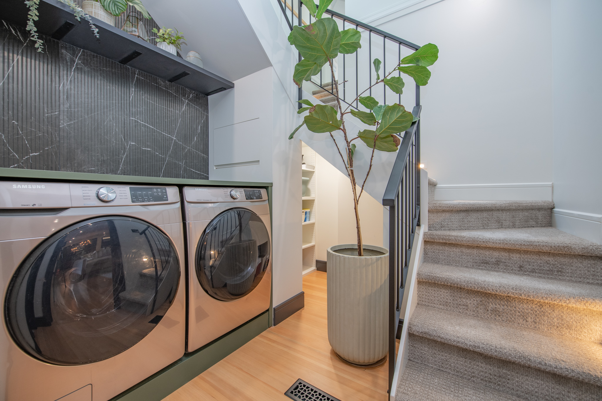 2505 23Street36