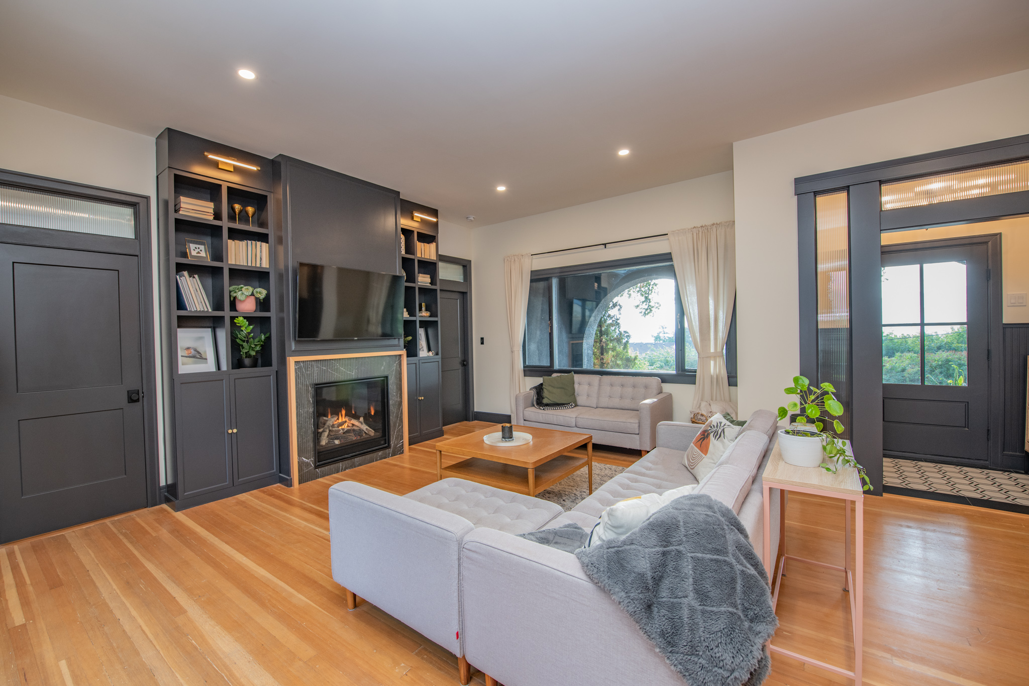 2505 23Street49
