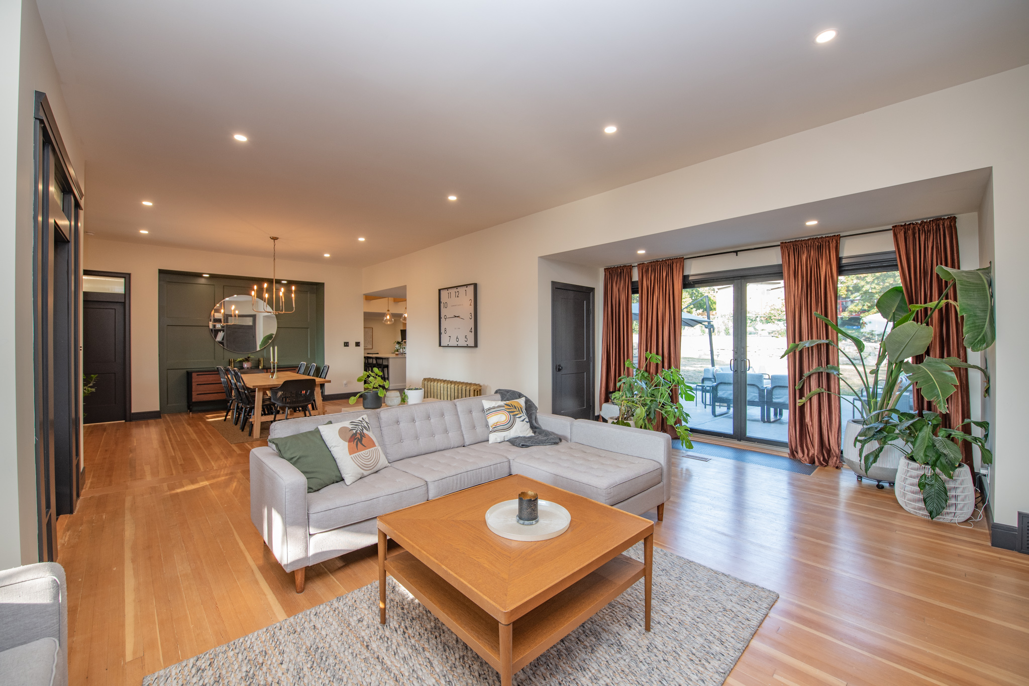 2505 23Street52